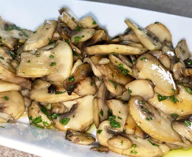 Funghi trifolati facilissimi in padella