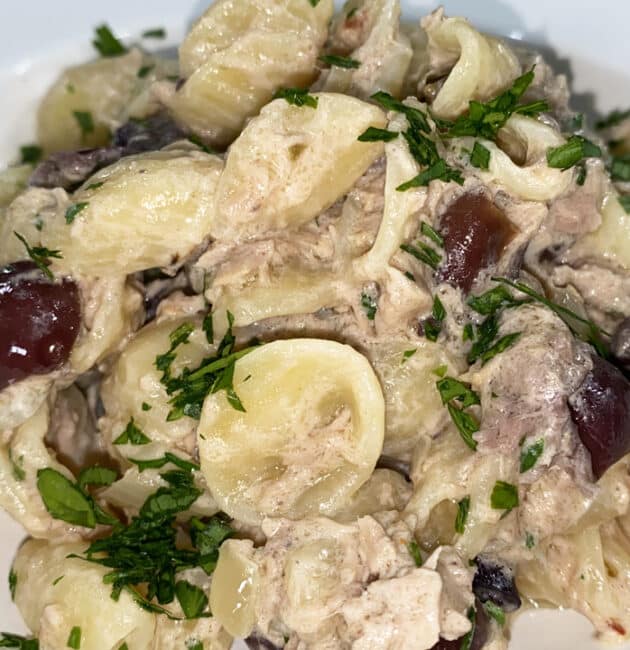Pasta con tonno olive e philadelphia