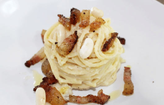 Pasta crema di fagioli e guanciale