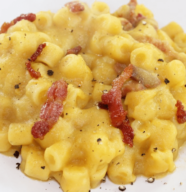 Pasta e patate con pancetta croccante
