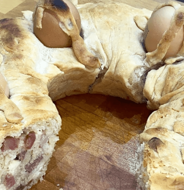 Casatiello napoletano