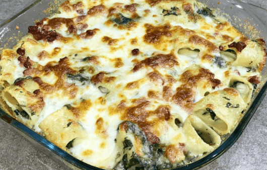 Pasta al forno con spinaci e gorgonzola