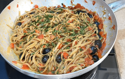 Struncatura (calabrese!) piccante con alici, pomodorini e olive