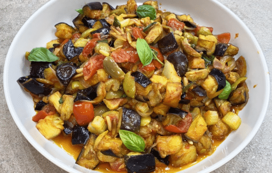 Caponata di melanzane siciliana