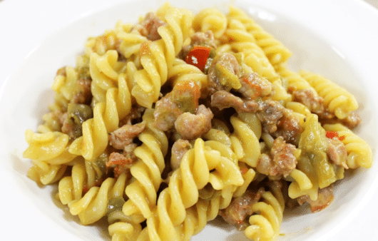 Pasta friggitelli e salsiccia