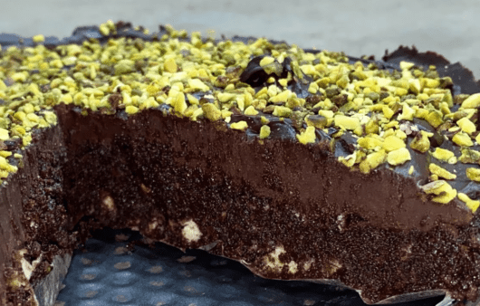 Torta fredda al cioccolato senza cottura