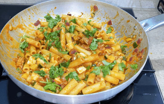 Pasta svuota frigo facile e sfiziosa