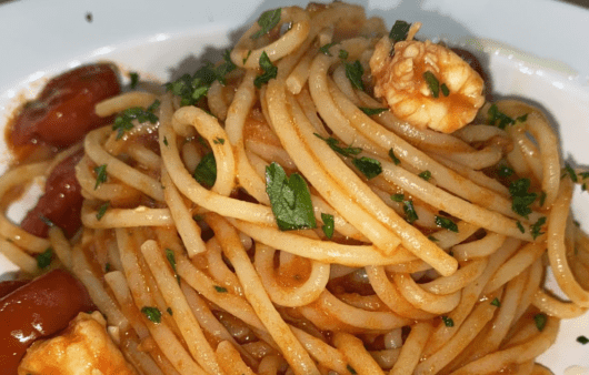 Spaghetti gamberi e pomodorini