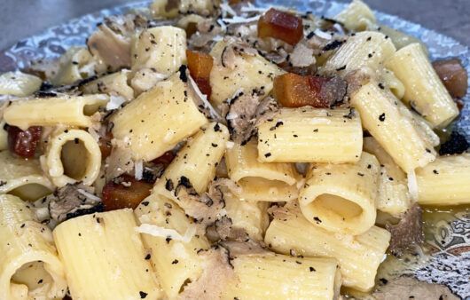 Gricia con tartufo nero