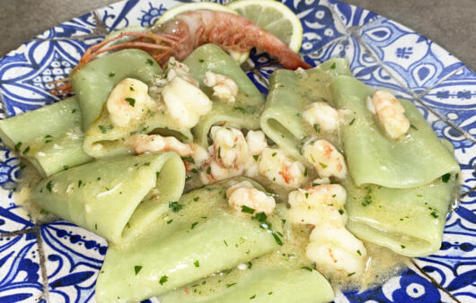 Pasta gamberi rossi e limone con bisque