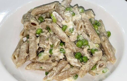 Pasta al tonno con piselli e Philadelphia