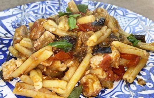 Caserecce con pesce spada e melanzane