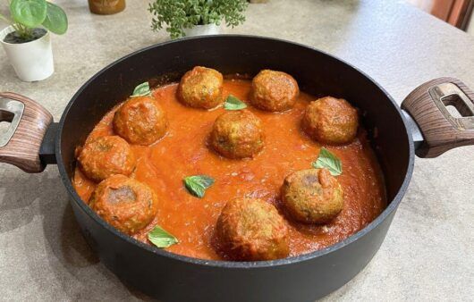 Polpette di melanzane nel sugo