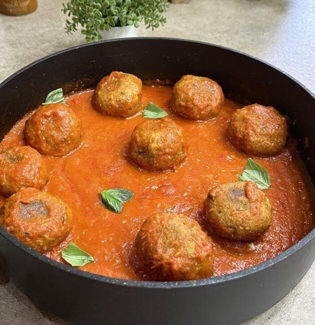 Polpette di melanzane nel sugo