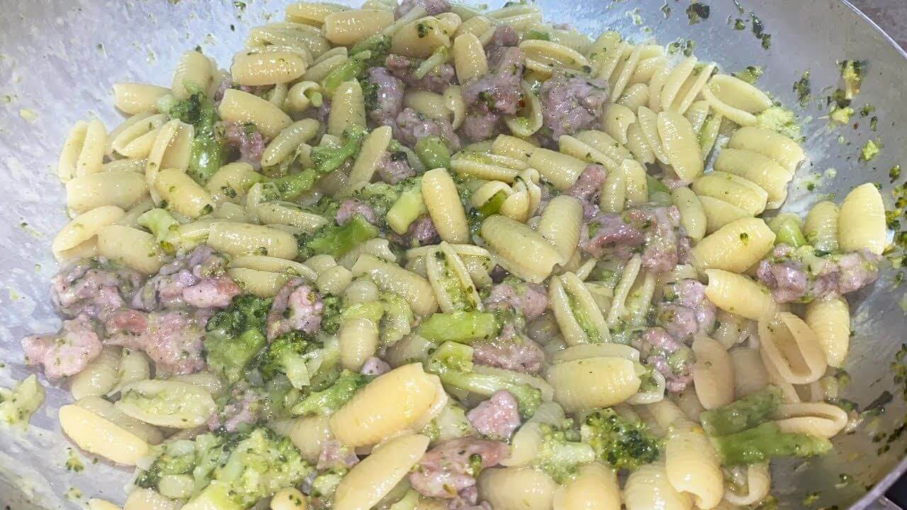 Gnocchetti broccoletti e salsiccia