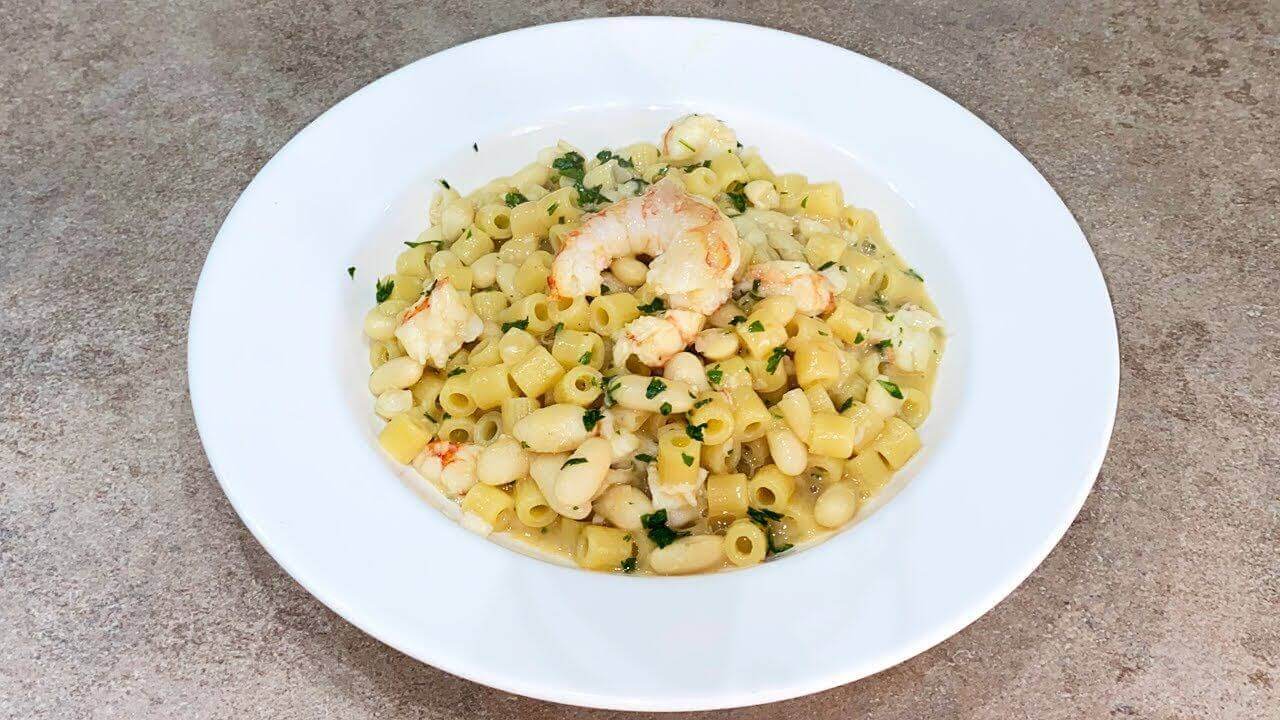 Pasta gamberoni e fagioli