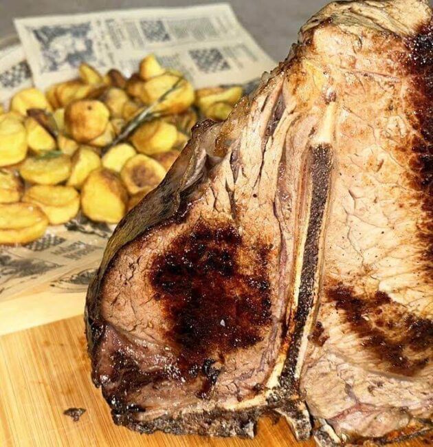 Fiorentina alla piastra con patate al burro