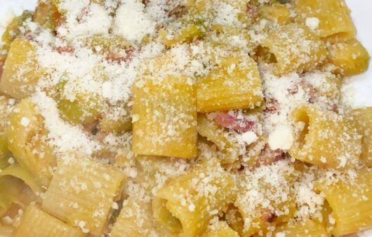 Pasta cavoletti di bruxelles e pancetta