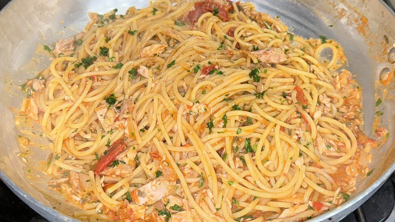 Spaghetti al tonno