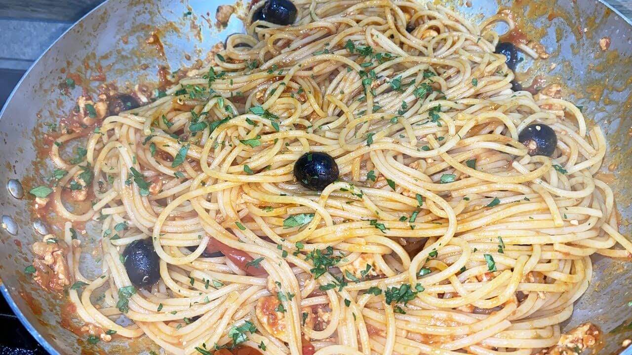 Spaghetti salmone e pomodorini
