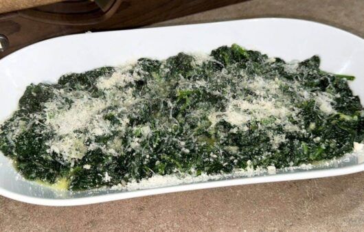 Spinaci con burro e parmigiano
