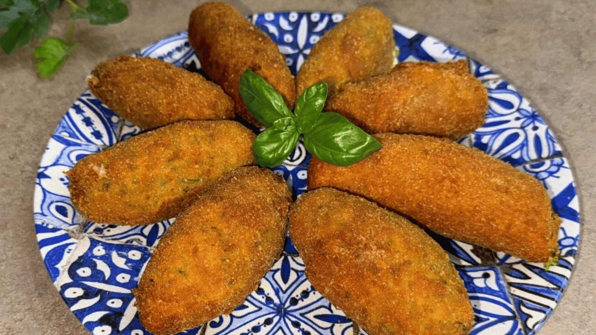 Crocchette di zucchine filanti ripiene di cotto e scamorza