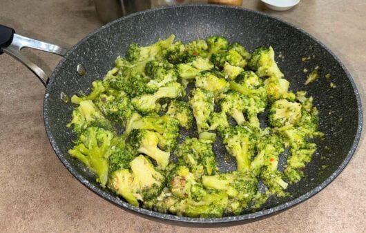 Broccoletti ripassati in padella