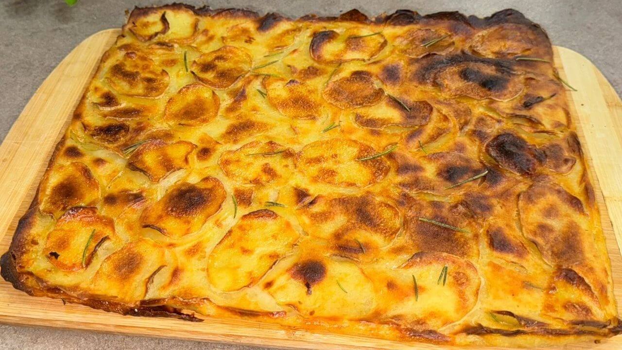 Schiacciata di patate croccante