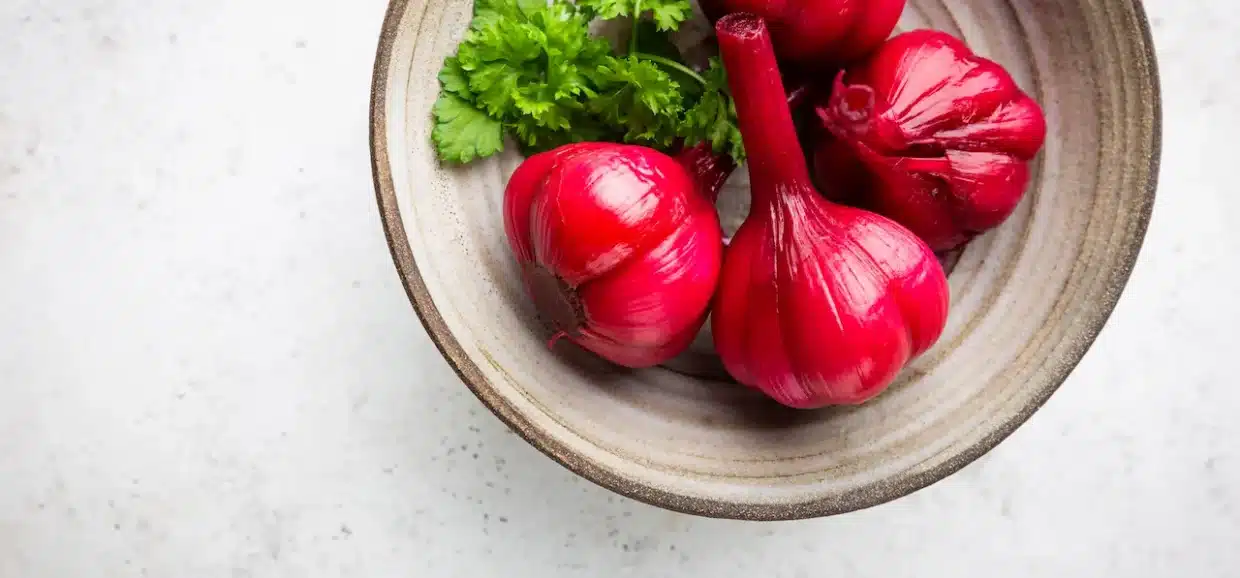 Tutto sull'Aglio Rosso: Storia, Origine, Proprietà e Curiosità | Perché integrarlo nella dieta