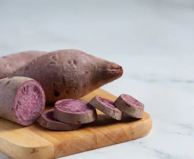 Tutto sulla Patata Viola: origini, proprietà e benessere. Perché integrarla nella dieta?