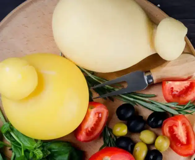 Che differenza c'è tra scamorza e provola? Ecco cosa sapere