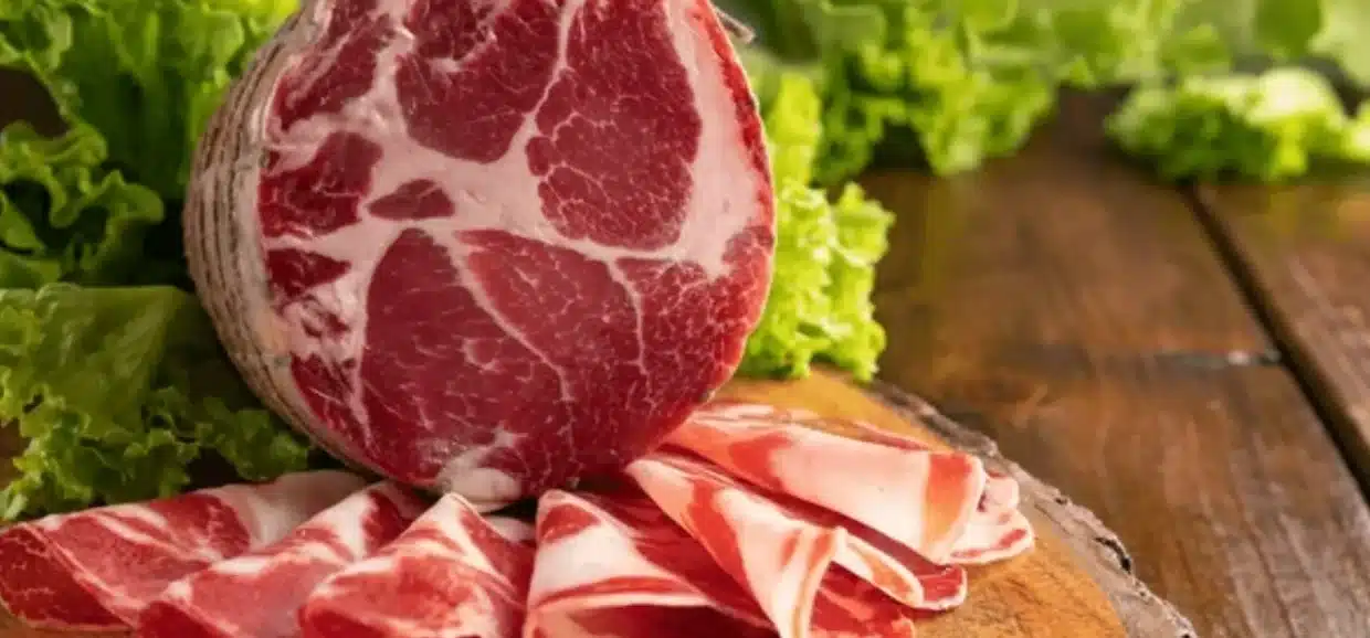 Tutto sul capocollo: ecco cosa sapere su valori e nutrienti