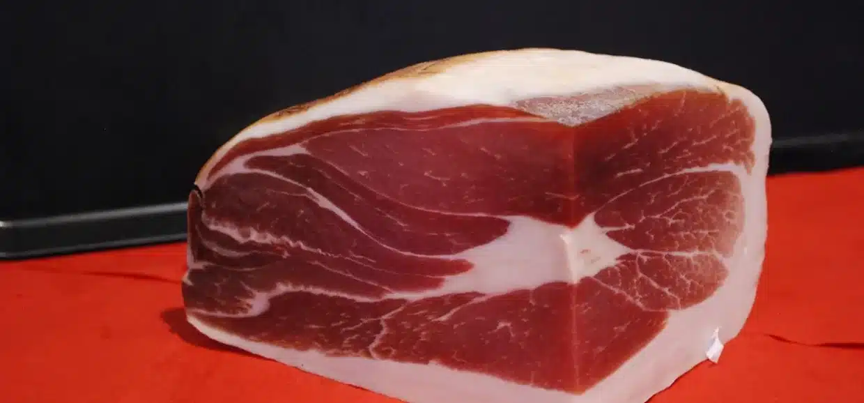 Tutto sul prosciutto crudo: fa bene? Ecco cosa sapere