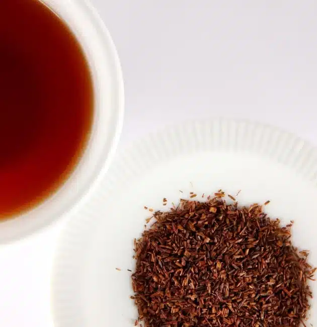 Tè Rooibos: quanto fa bene e quali proprietà ha