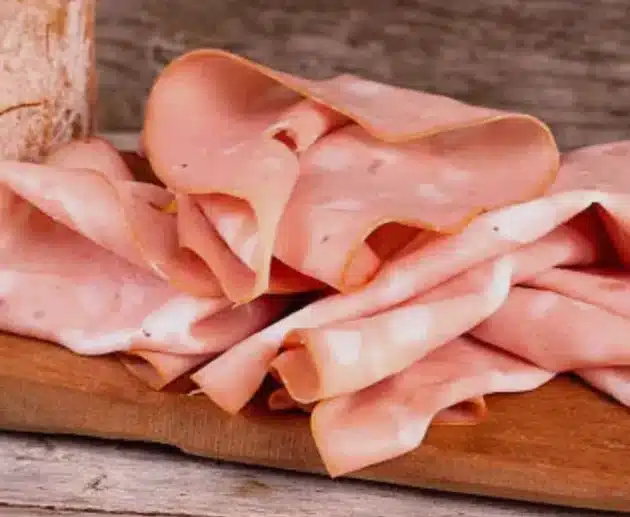 Fa bene la Mortadella? Scopriamo di più sul salume
