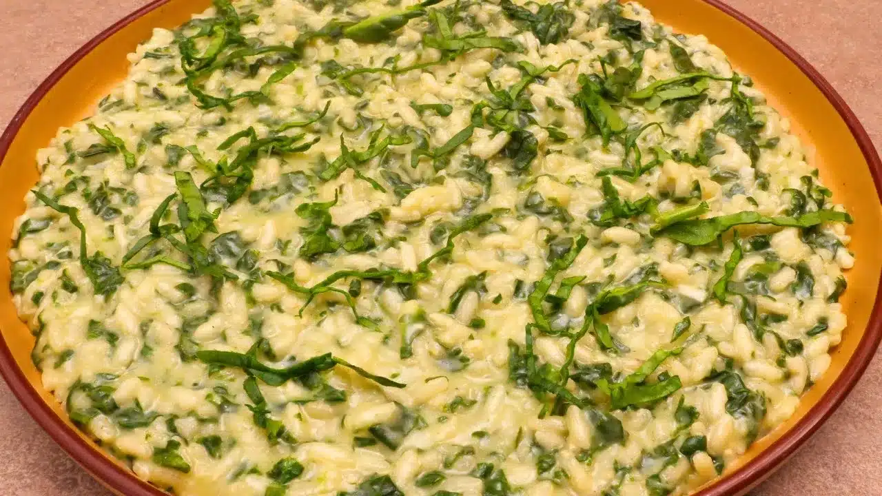 Ricetta facile e veloce del risotto con spinaci e gorgonzola