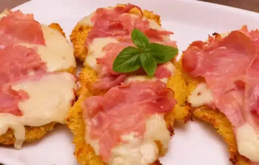 Ricetta facile e veloce delle cotolette di pollo alla ghiottona con doppia impanatura