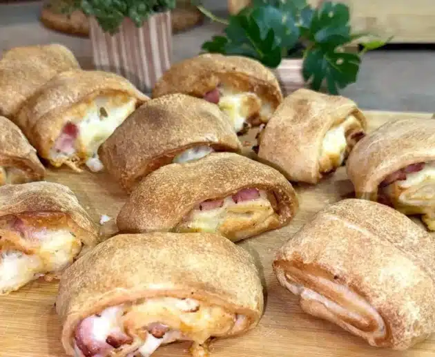 Ricette di cucina semplici spiegate passo passo con foto e video. Scopri ricette sfiziose per antipasti, primi, secondi, contorni e dolci!