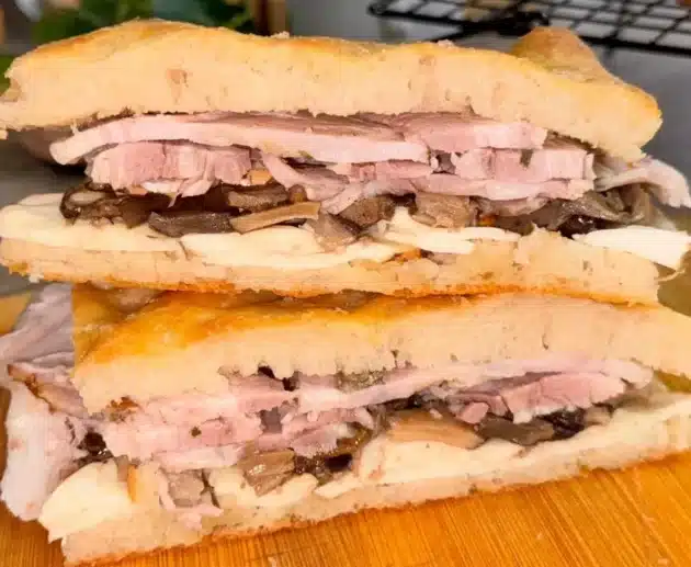Ricette di cucina semplici spiegate passo passo con foto e video. Scopri ricette sfiziose per antipasti, primi, secondi, contorni e dolci!